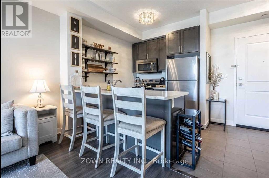 222 - 35 SOUTHSHORE CRESCENT, Hamilton, Ontario