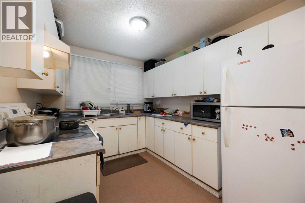 9907b Gordon Avenue, Fort Mcmurray, Alberta T9H 2E3 - Photo 12 - A2259920