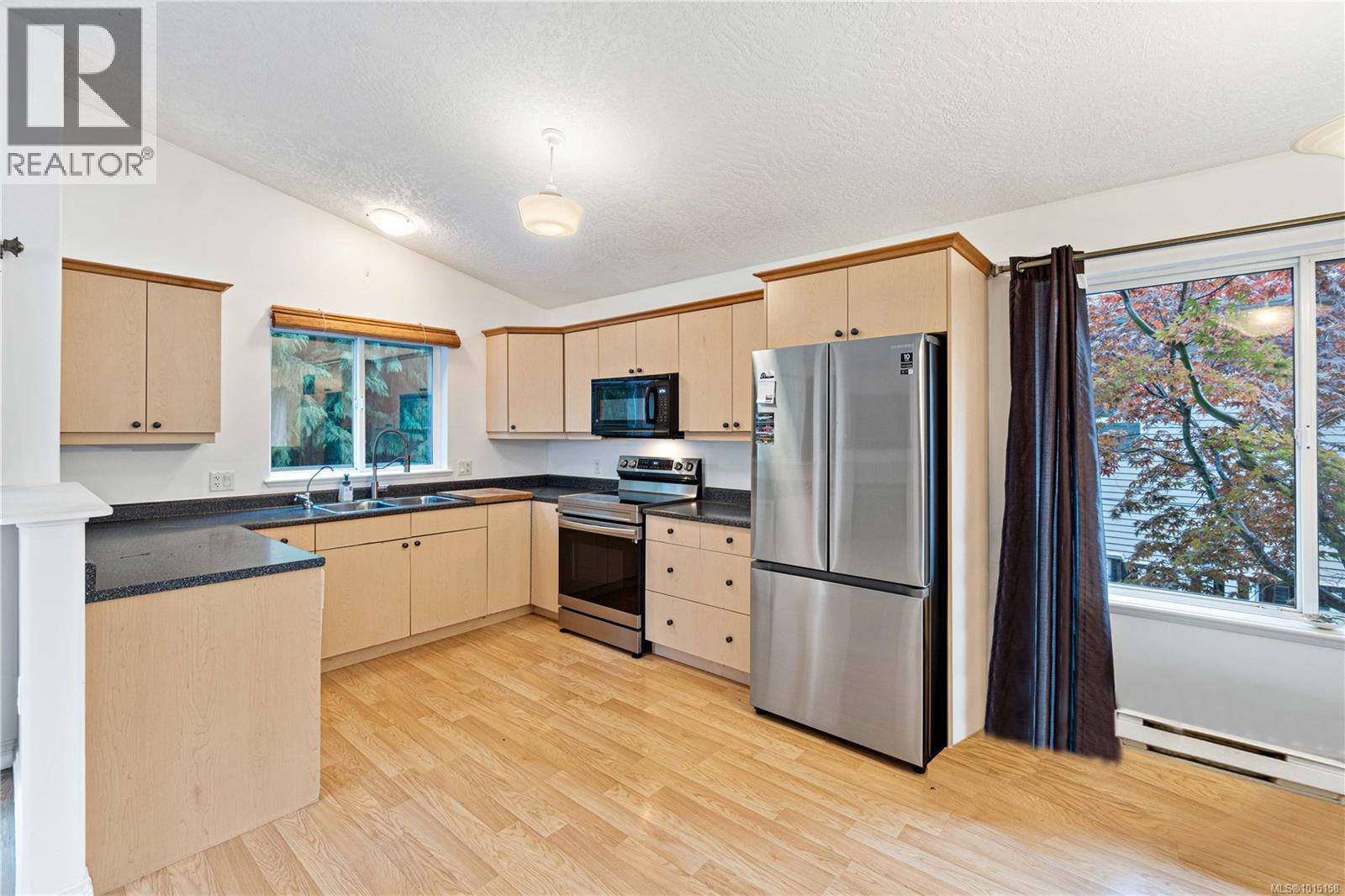 1684 Lailah's Loop, Qualicum Beach, British Columbia V9K 2S3 - Photo 6 - 1015158