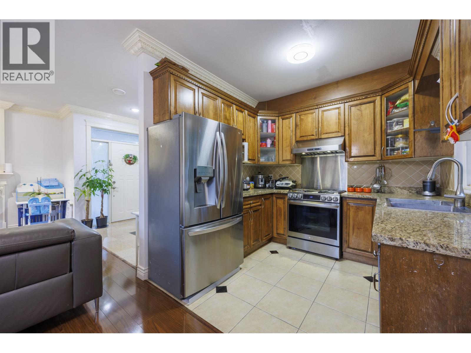 3 7831 Bennett Road, Richmond, British Columbia  V6Y 1N3 - Photo 9 - R3074000