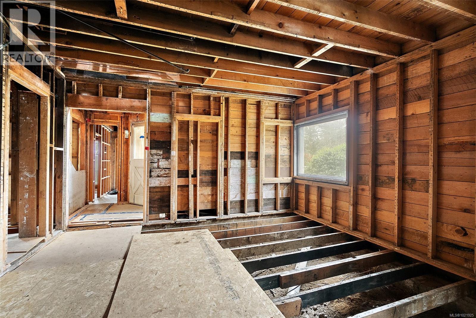 1826 Cedar Hill Cross Rd, Saanich, British Columbia  V8P 2R4 - Photo 16 - 1021925