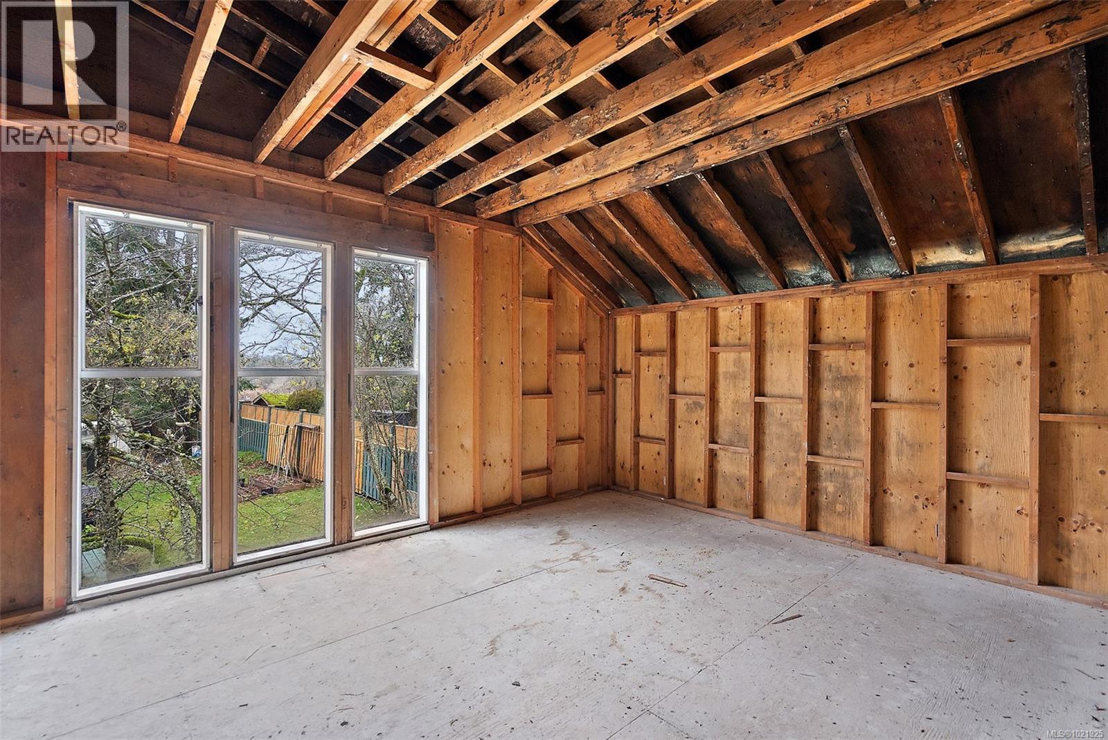 1826 Cedar Hill Cross Rd, Saanich, British Columbia  V8P 2R4 - Photo 18 - 1021925