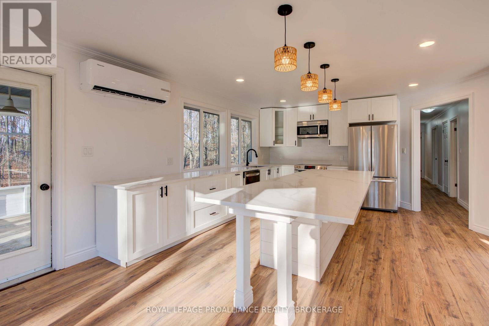 4469 Larry York Road, Frontenac (Frontenac South), Ontario  K0H 1H0 - Photo 12 - X12634384