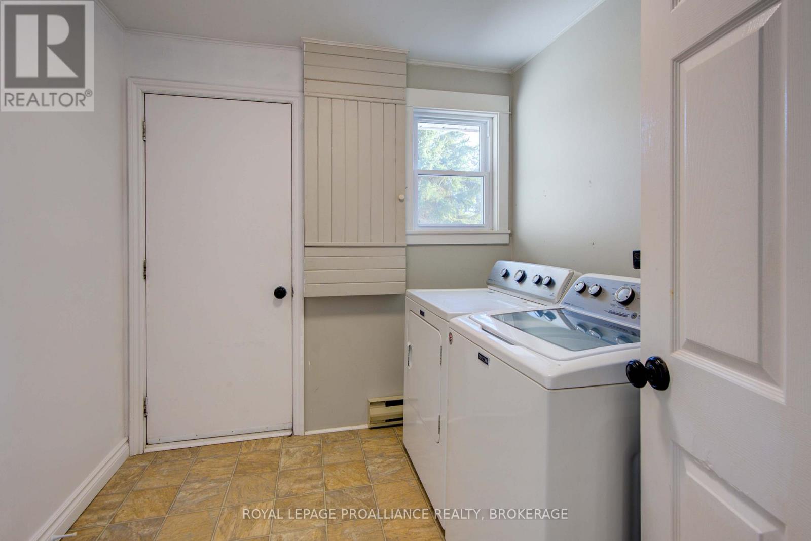 4469 Larry York Road, Frontenac (Frontenac South), Ontario  K0H 1H0 - Photo 36 - X12634384