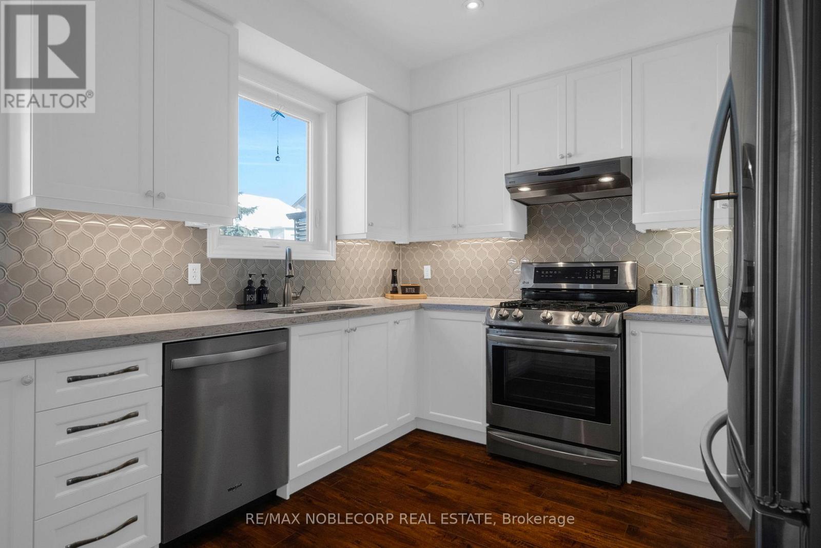 20 Corianne Avenue, Whitby, Ontario  L1M 2J2 - Photo 17 - E12635088