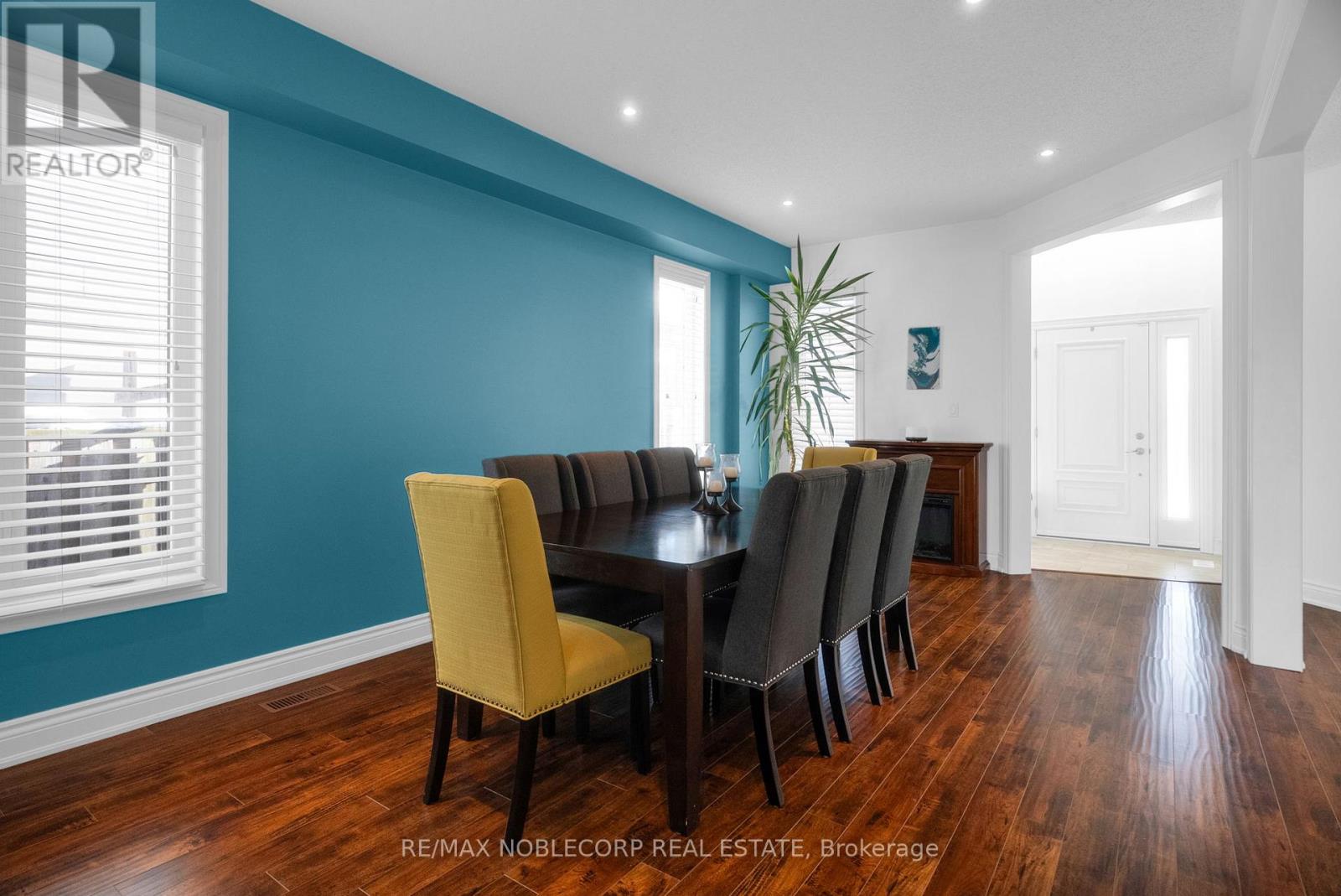 20 Corianne Avenue, Whitby, Ontario  L1M 2J2 - Photo 8 - E12635088