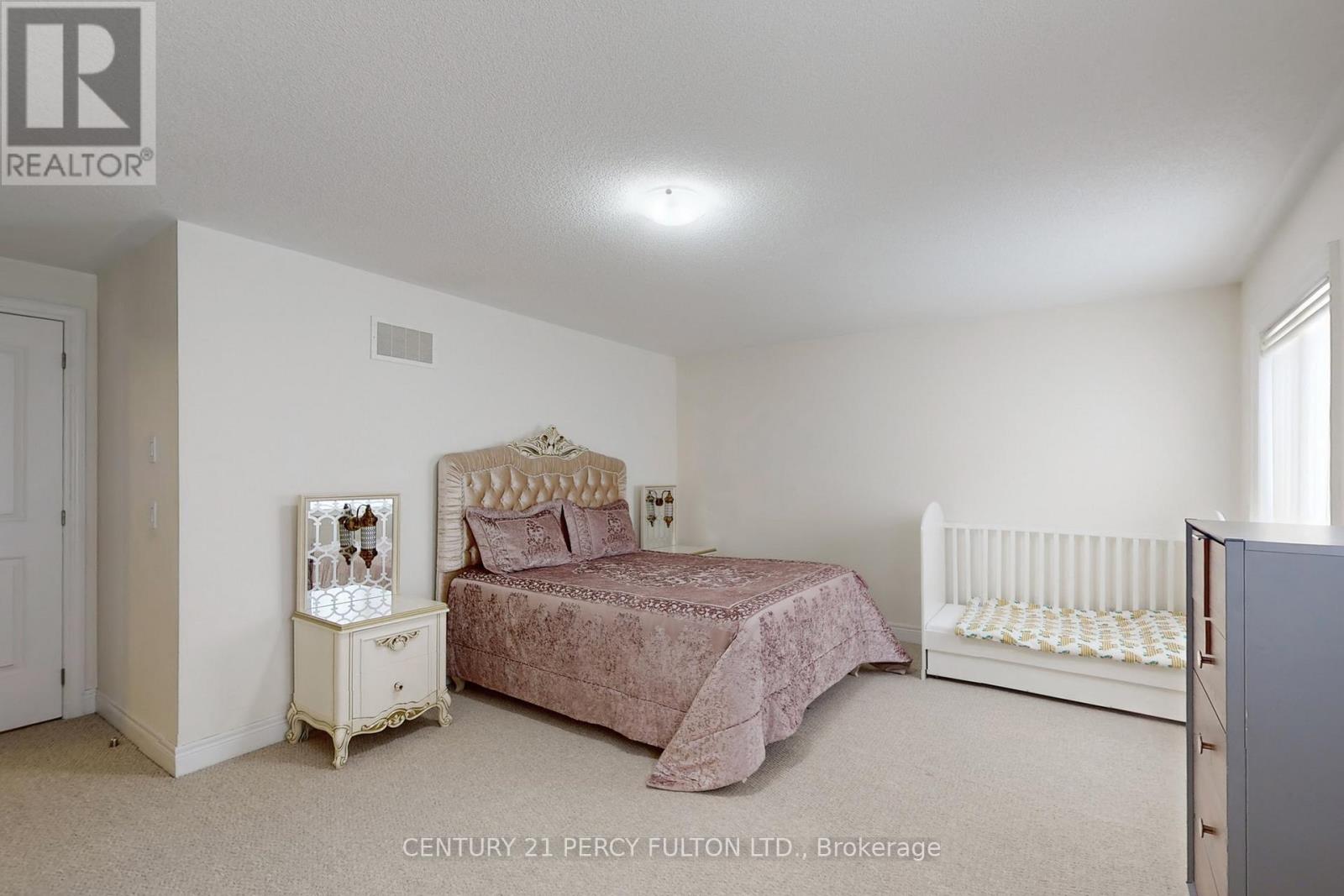 11 Sinatra Street, Brampton (Sandringham-Wellington North), Ontario  L6R 4B3 - Photo 25 - W12633132