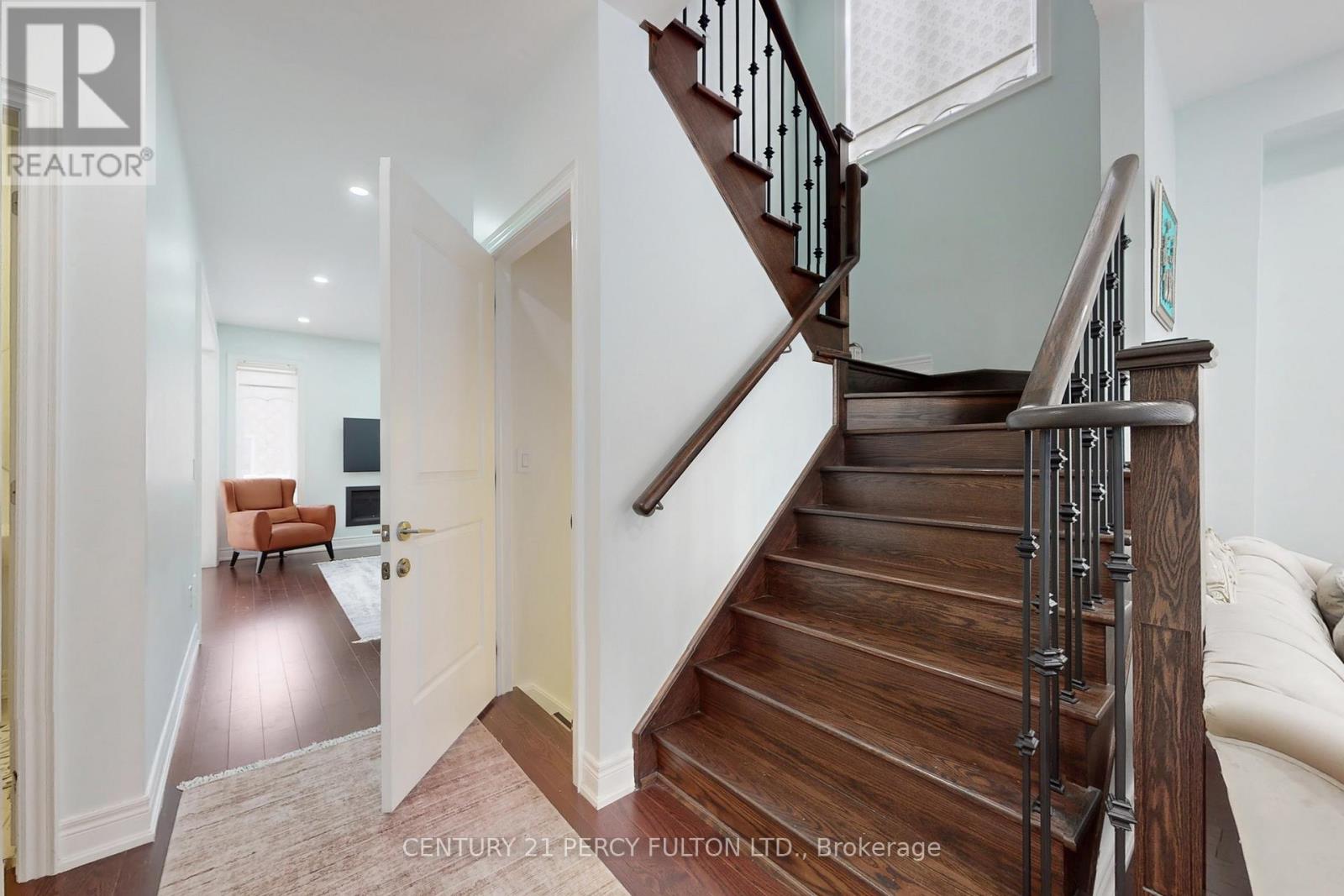 11 Sinatra Street, Brampton (Sandringham-Wellington North), Ontario  L6R 4B3 - Photo 21 - W12633132