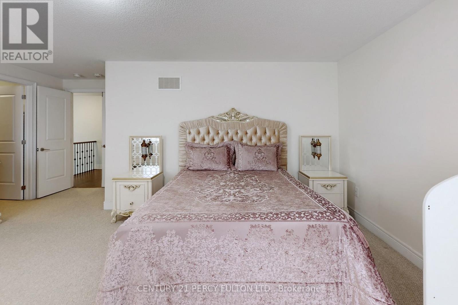 11 Sinatra Street, Brampton (Sandringham-Wellington North), Ontario  L6R 4B3 - Photo 26 - W12633132