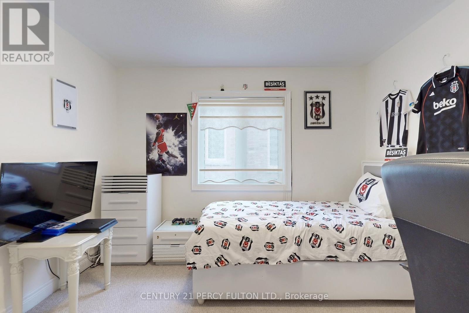 11 Sinatra Street, Brampton (Sandringham-Wellington North), Ontario  L6R 4B3 - Photo 34 - W12633132