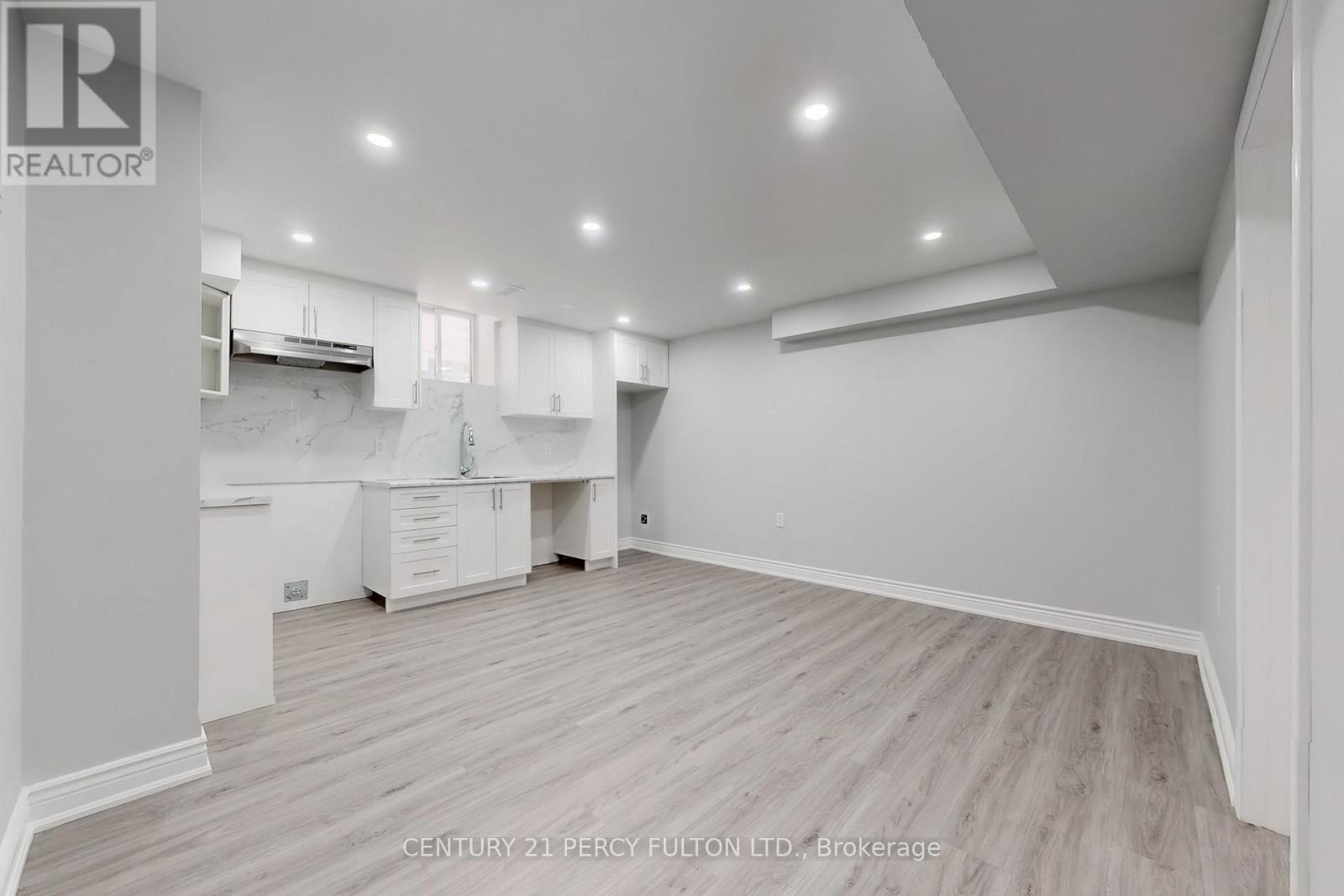 11 Sinatra Street, Brampton (Sandringham-Wellington North), Ontario  L6R 4B3 - Photo 38 - W12633132