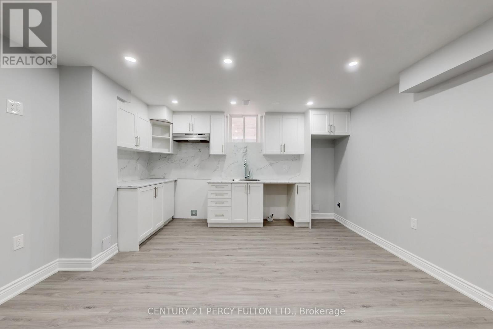 11 Sinatra Street, Brampton (Sandringham-Wellington North), Ontario  L6R 4B3 - Photo 39 - W12633132