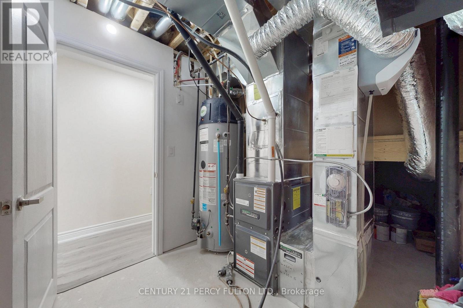 11 Sinatra Street, Brampton (Sandringham-Wellington North), Ontario  L6R 4B3 - Photo 47 - W12633132