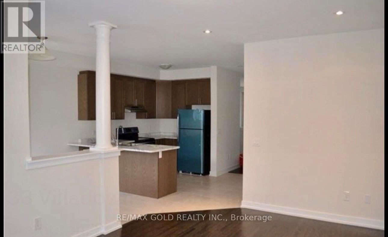 33 Villadowns Trail, Brampton, Ontario  L6R 3V6 - Photo 6 - W12630830