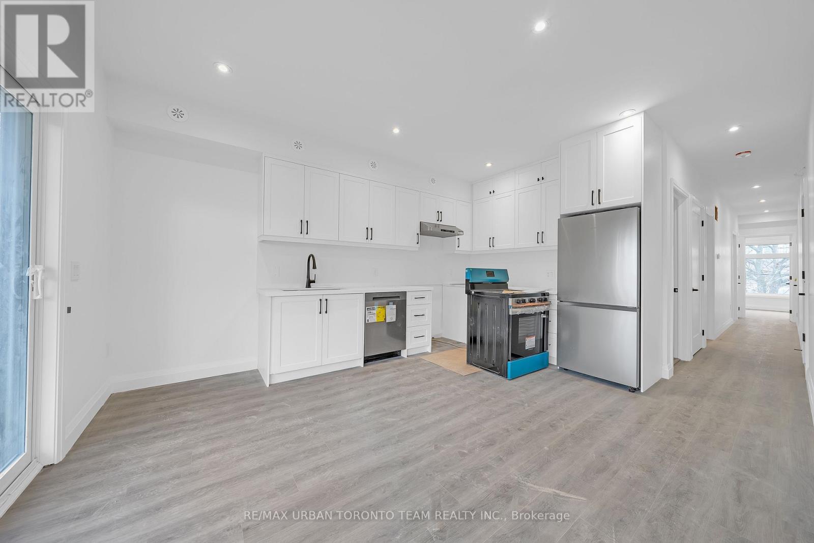 Second - 474 Montrose Avenue, Toronto, Ontario  M6G 3H1 - Photo 3 - C12591486