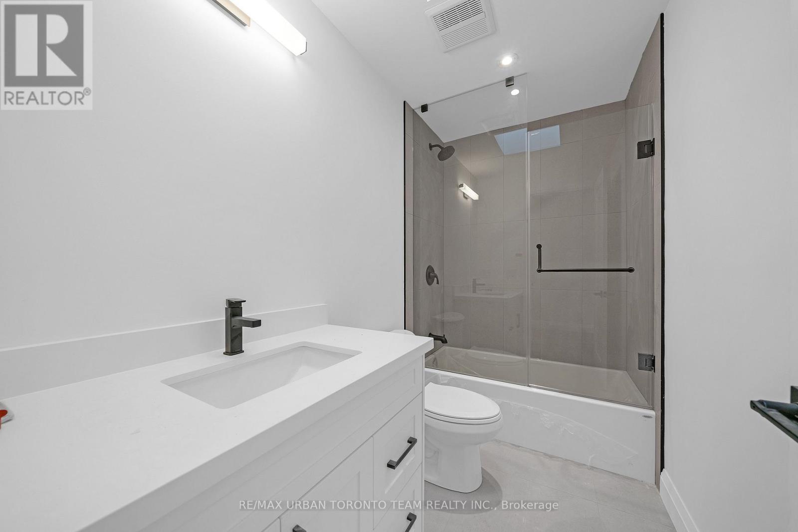 Third - 474 Montrose Avenue, Toronto, Ontario  M6G 3H1 - Photo 14 - C12591654