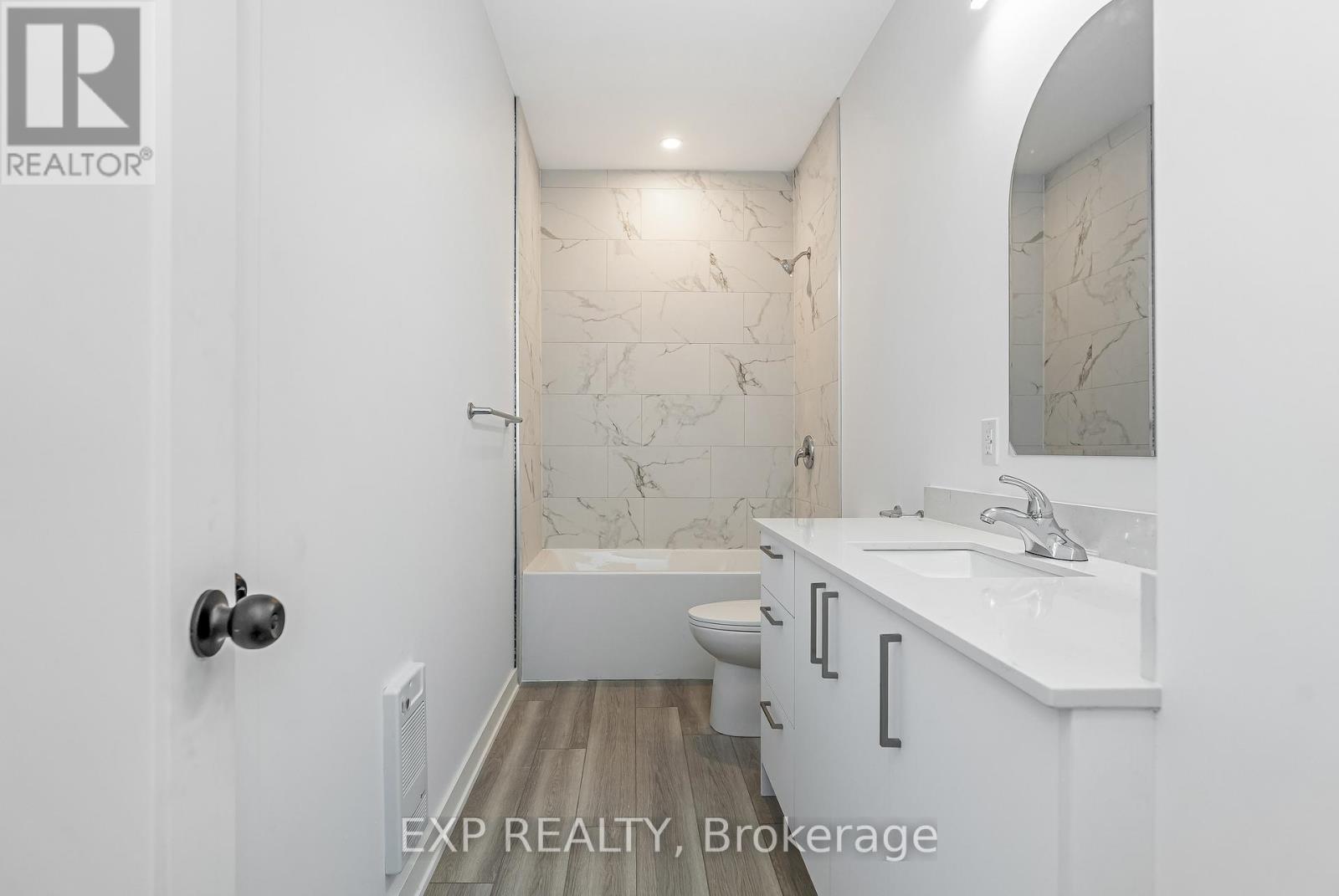 Unit B - 1369 Louis Lane, Ottawa, Ontario  K1B 3P2 - Photo 9 - X12635610