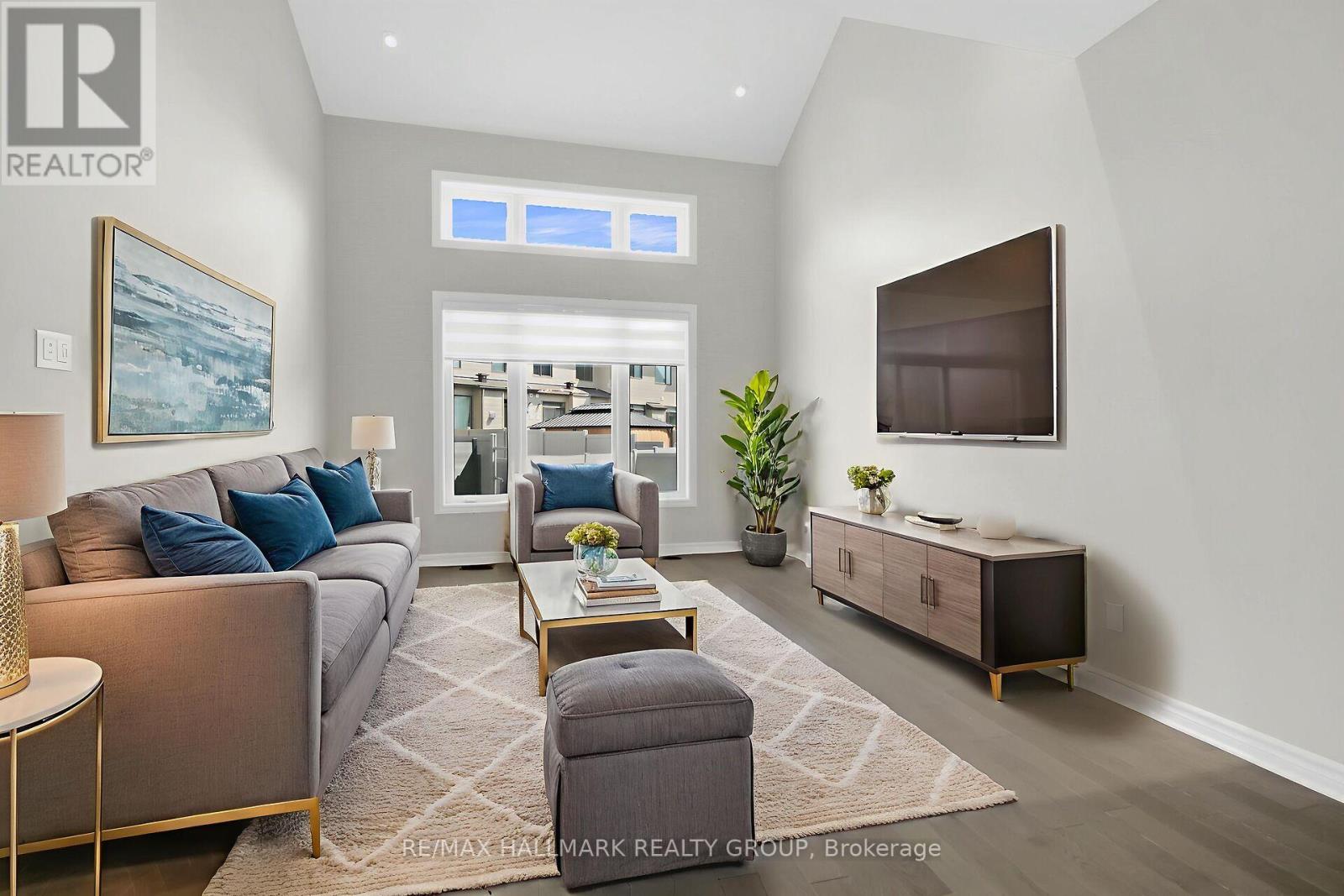 170 Wabikon Crescent, Ottawa, Ontario  K1X 0H7 - Photo 12 - X12635620