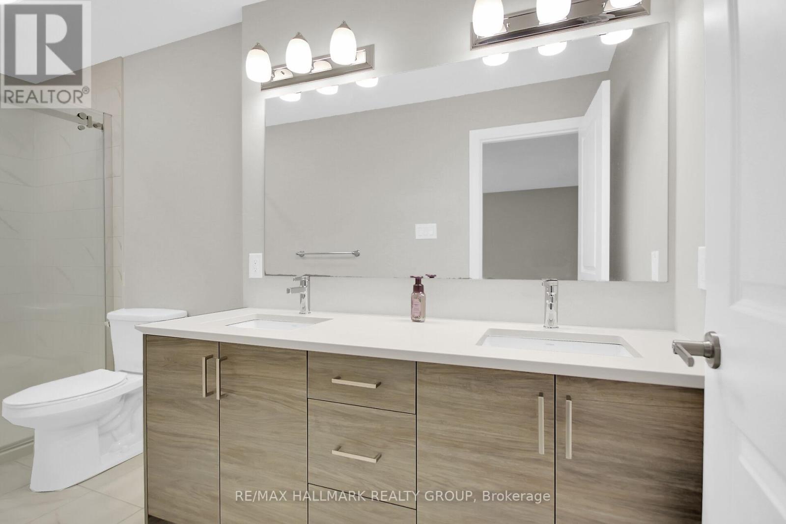 170 Wabikon Crescent, Ottawa, Ontario  K1X 0H7 - Photo 27 - X12635620