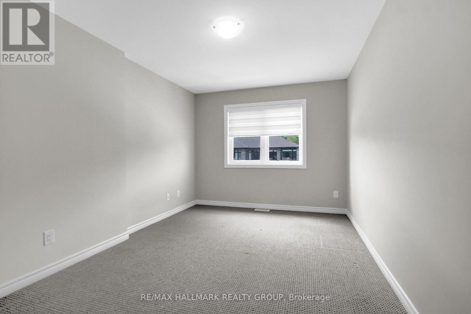 170 Wabikon Crescent, Ottawa, Ontario  K1X 0H7 - Photo 32 - X12635620