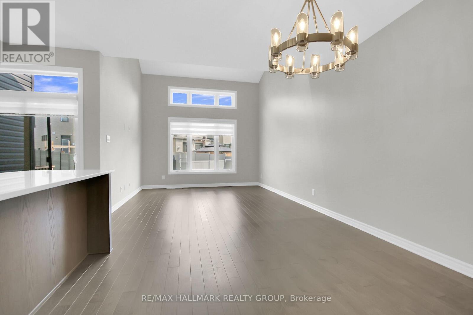 170 Wabikon Crescent, Ottawa, Ontario  K1X 0H7 - Photo 9 - X12635620