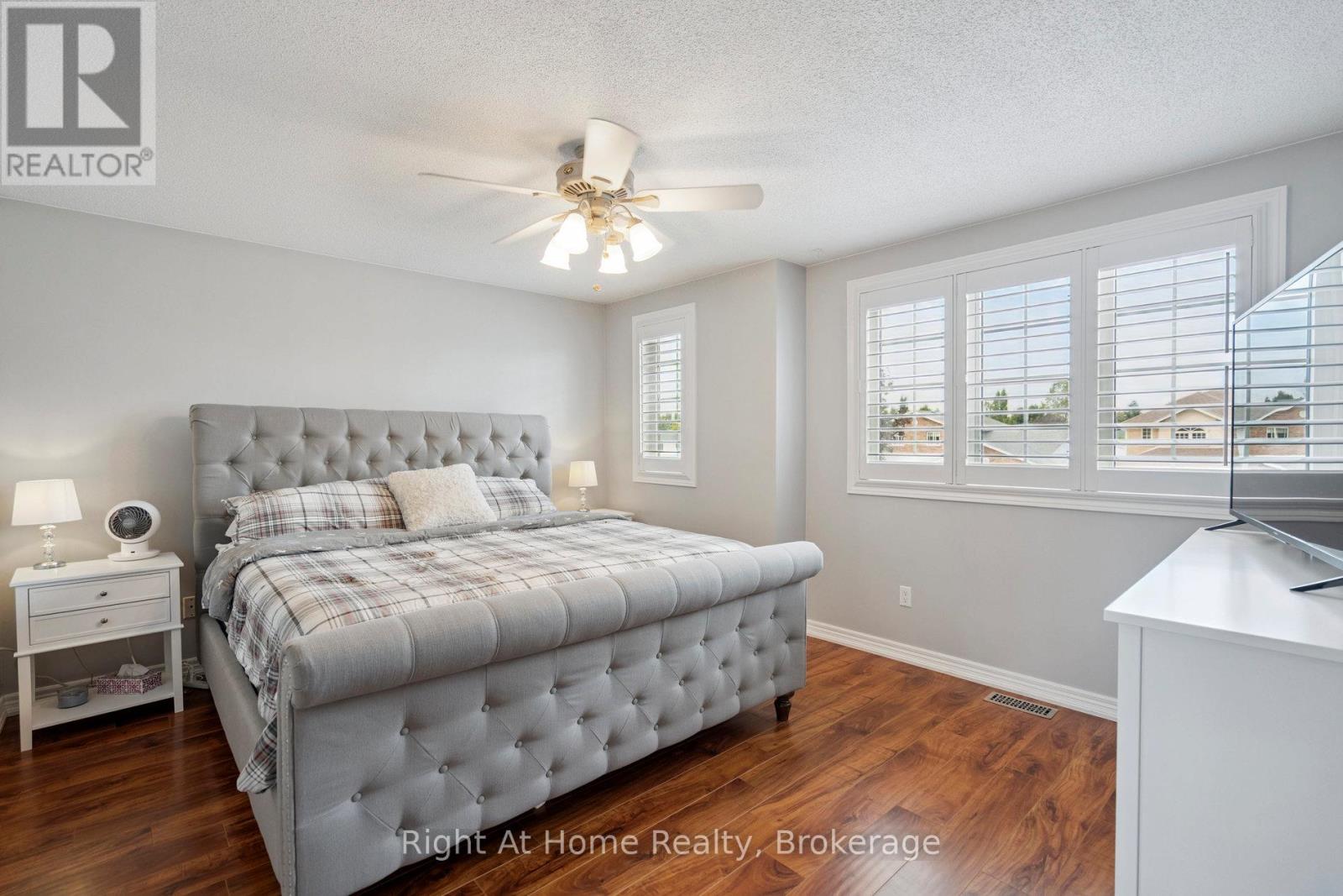 20 Scottswood Lane, Haldimand, Ontario  N3W 2M4 - Photo 21 - X12635628