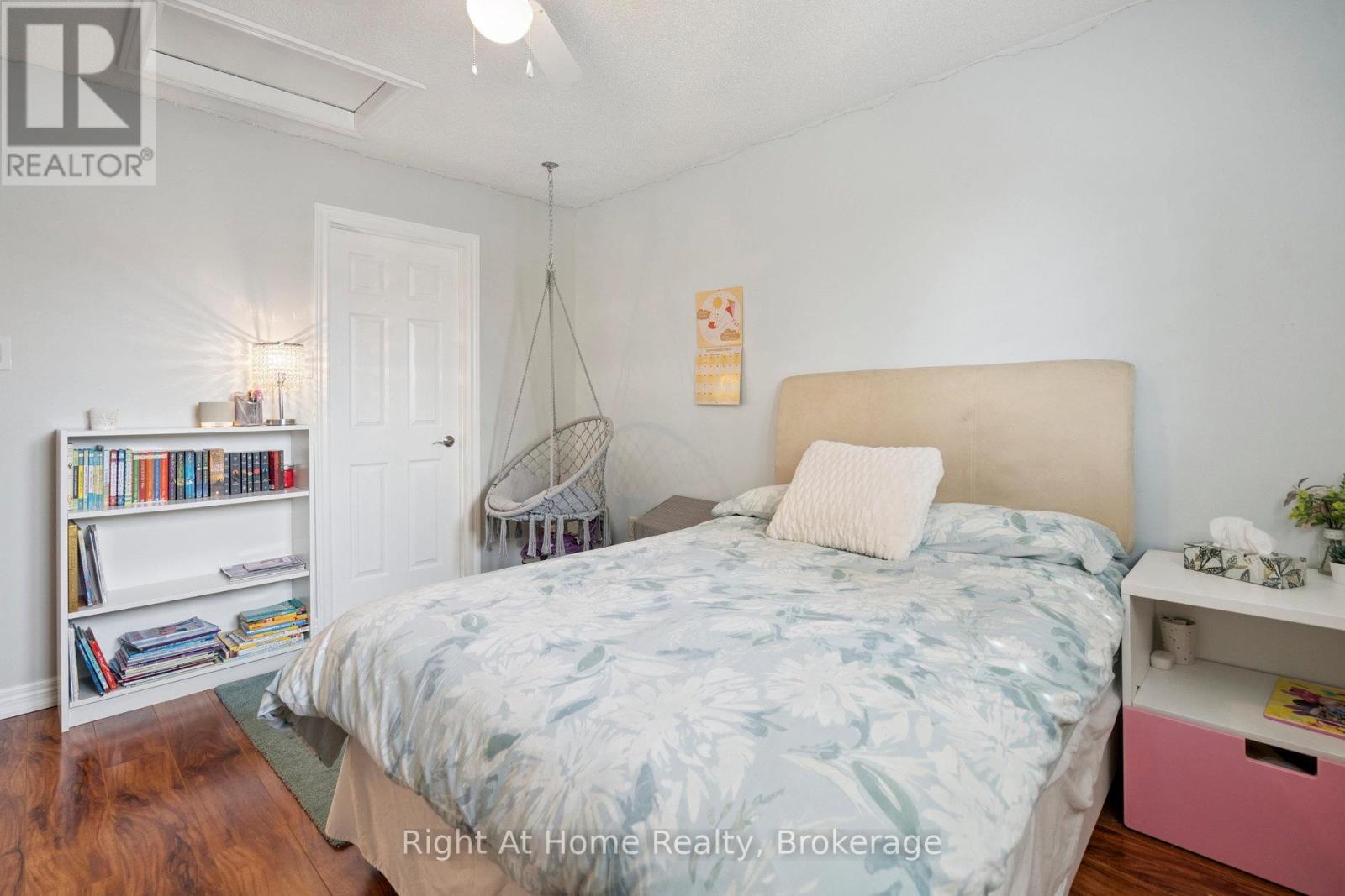 20 Scottswood Lane, Haldimand, Ontario  N3W 2M4 - Photo 25 - X12635628