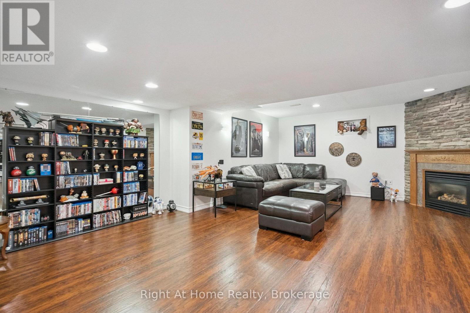 20 Scottswood Lane, Haldimand, Ontario  N3W 2M4 - Photo 30 - X12635628