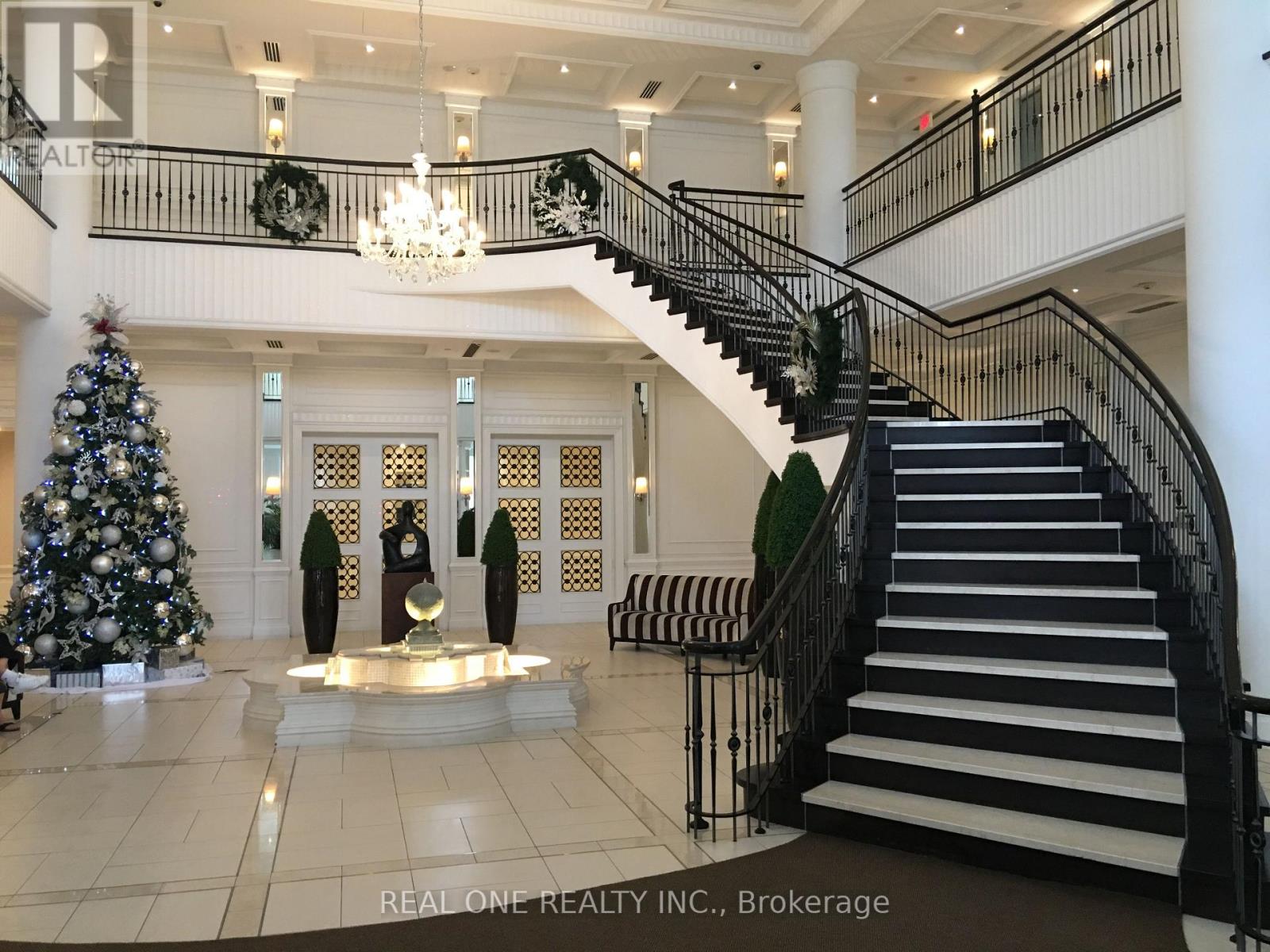 714 - 15 Greenview Avenue, Toronto (Newtonbrook West), Ontario  M2M 4M7 - Photo 2 - C12635606