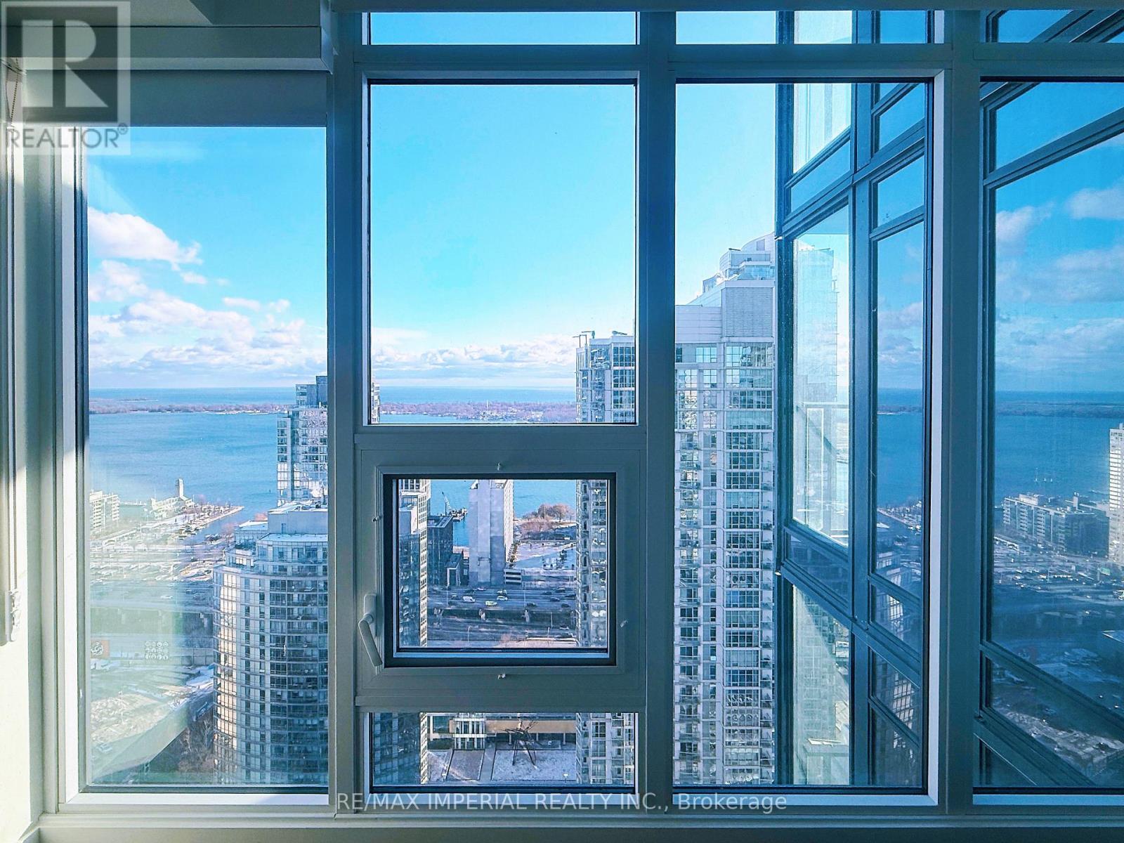 4005 - 1 Concord Cityplace Way, Toronto (Waterfront Communities), Ontario  M5V 0X3 - Photo 12 - C12635608