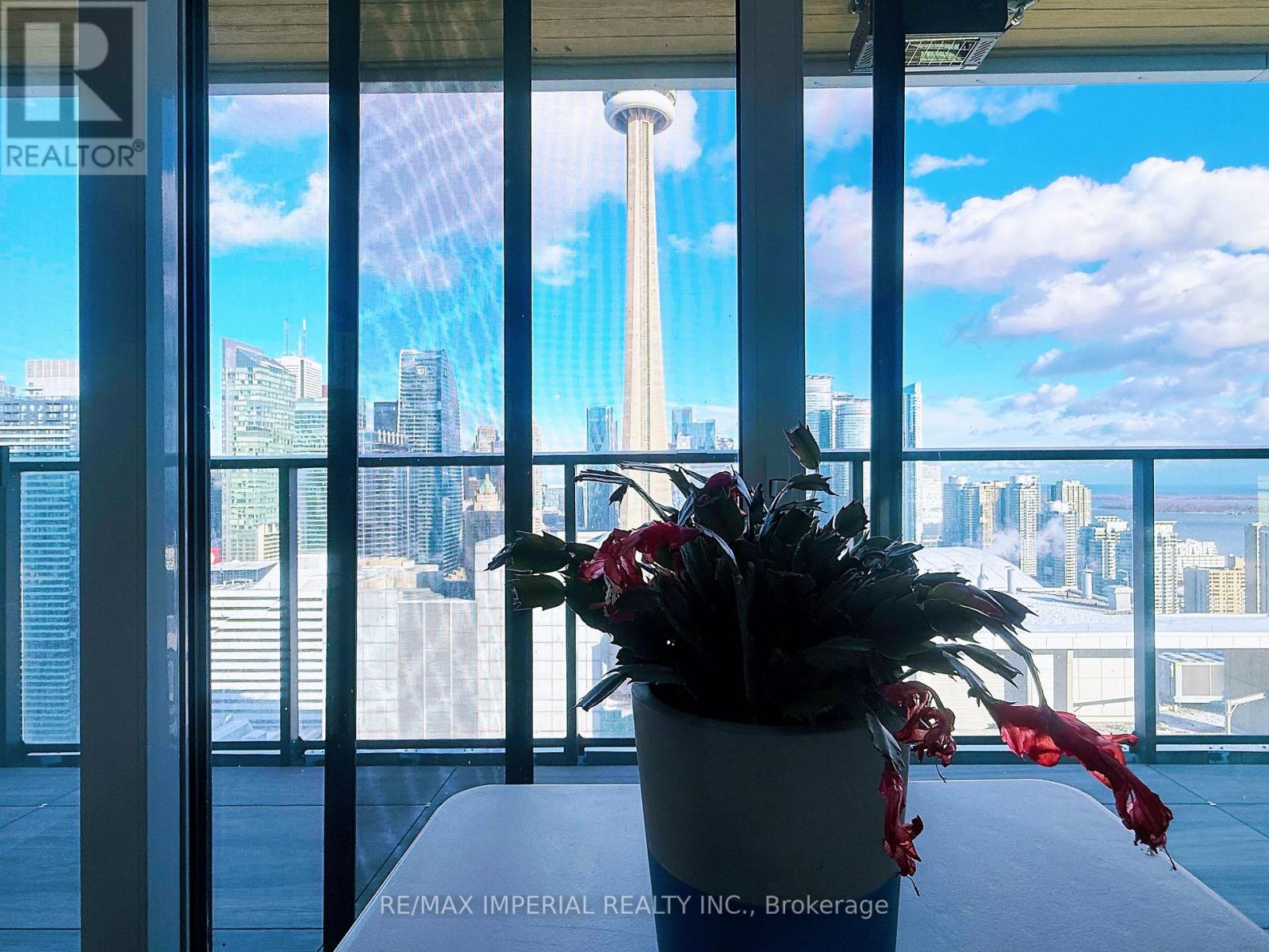 4005 - 1 Concord Cityplace Way, Toronto (Waterfront Communities), Ontario  M5V 0X3 - Photo 14 - C12635608