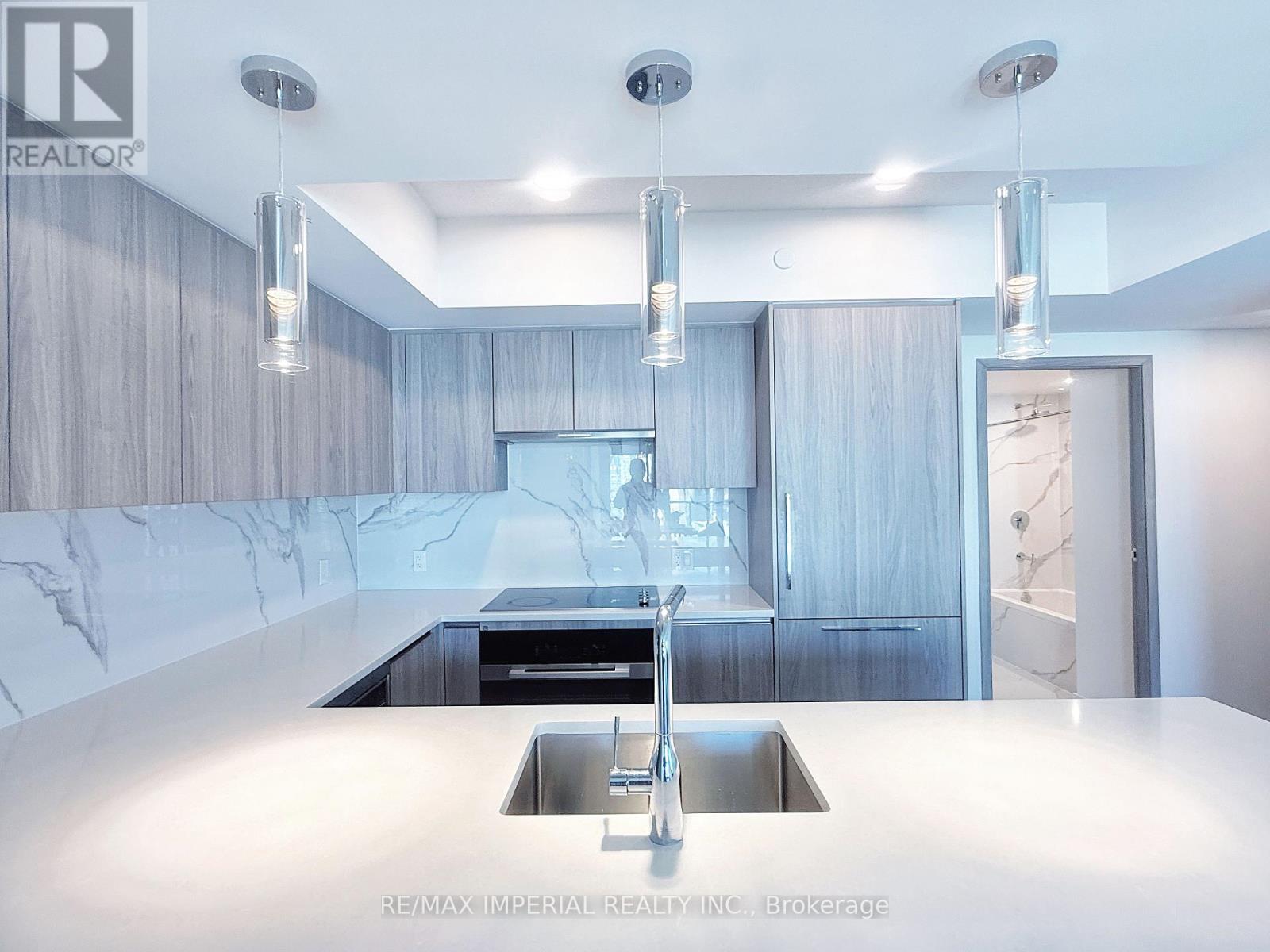 4005 - 1 Concord Cityplace Way, Toronto (Waterfront Communities), Ontario  M5V 0X3 - Photo 5 - C12635608