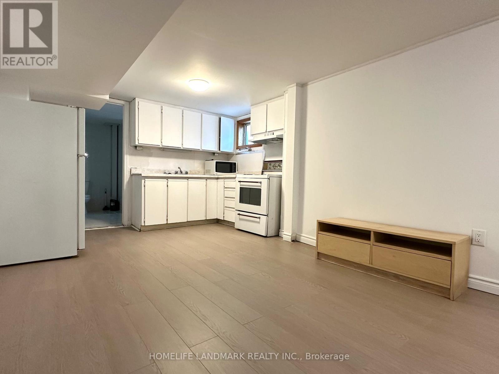 Bsmt - 46 Verwood Avenue, Toronto, Ontario  M3H 2K7 - Photo 2 - C12635618