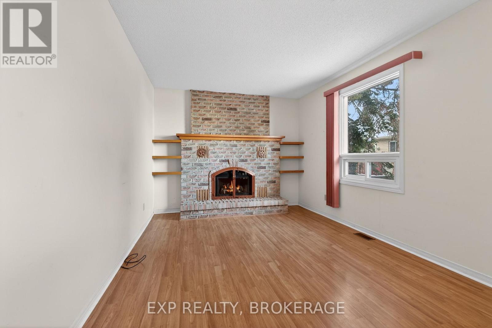 59 Chartwell Crescent, Kingston (Kingston East (Incl Barret Crt)), Ontario  K7K 6P3 - Photo 10 - X12635636