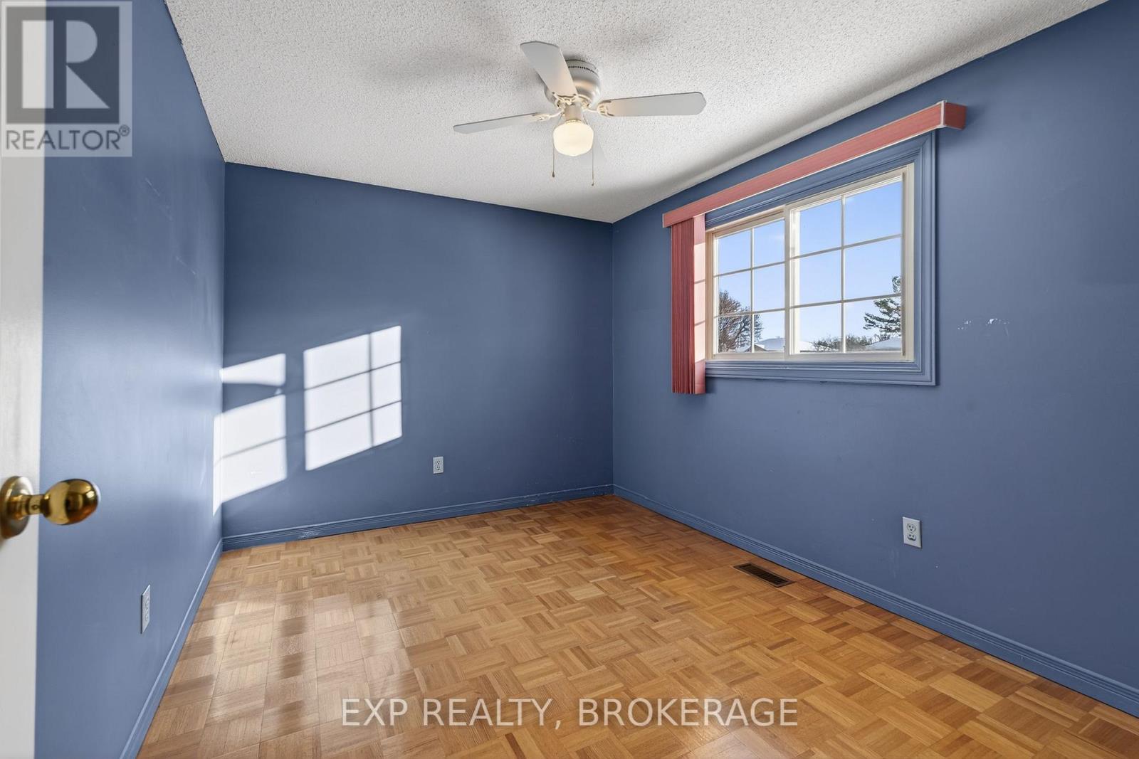 59 Chartwell Crescent, Kingston (Kingston East (Incl Barret Crt)), Ontario  K7K 6P3 - Photo 26 - X12635636