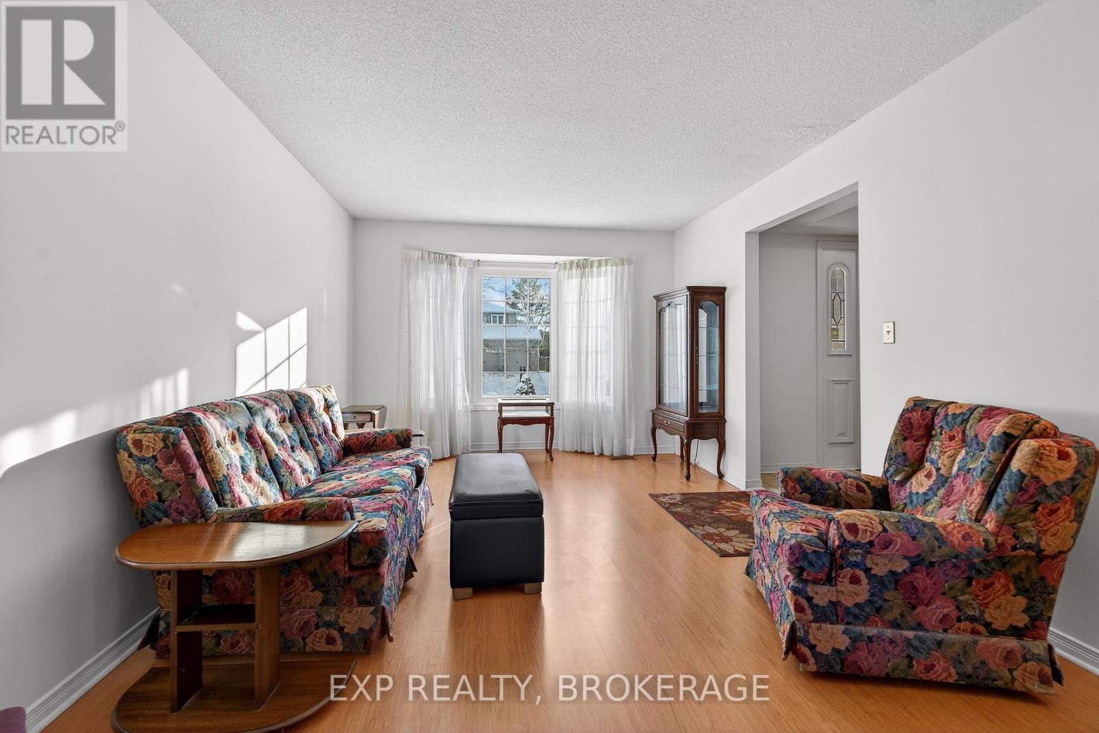 59 Chartwell Crescent, Kingston (Kingston East (Incl Barret Crt)), Ontario  K7K 6P3 - Photo 6 - X12635636