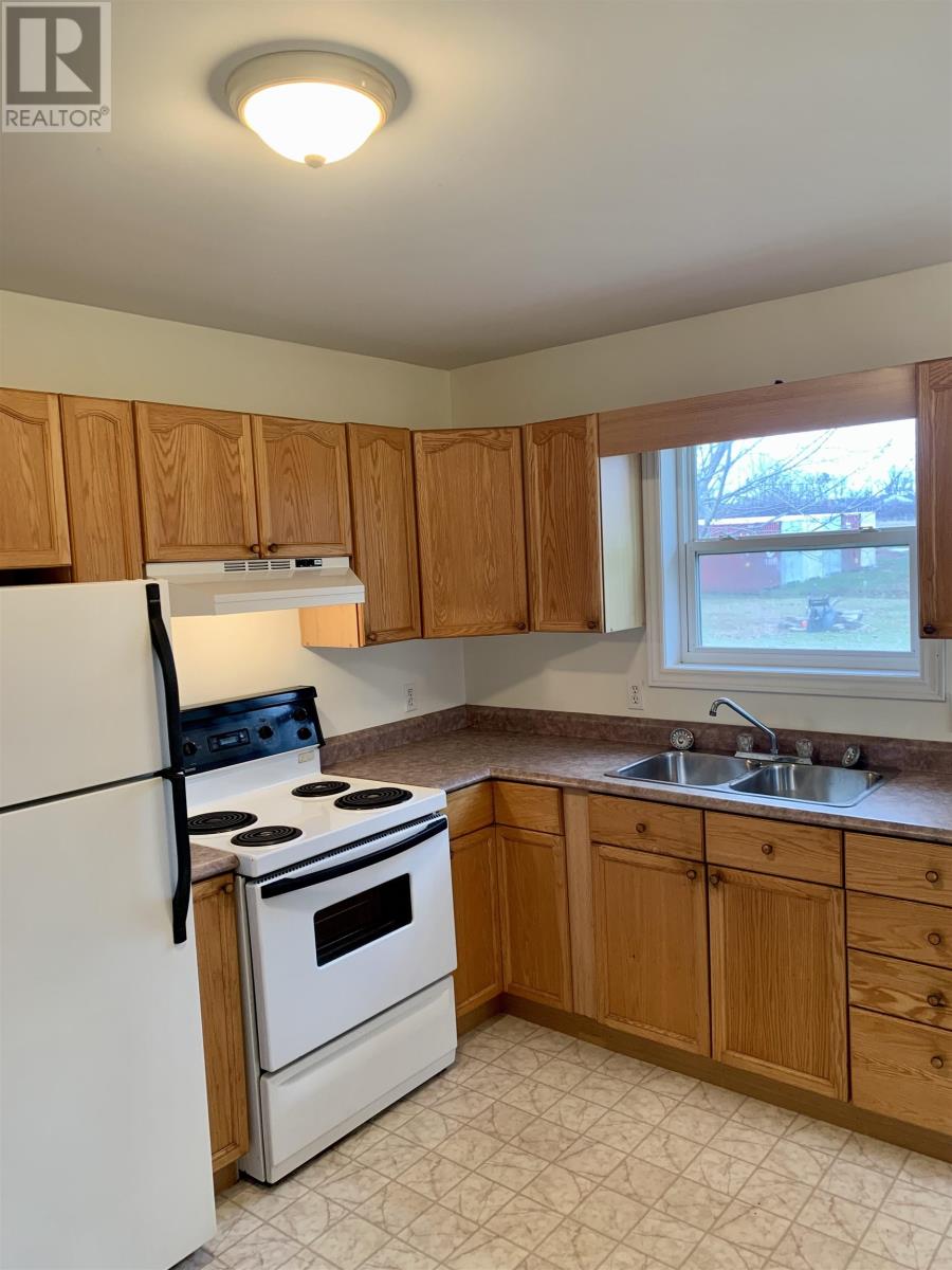 16-18 Kingston Road, North River, Prince Edward Island  C0A 1H0 - Photo 5 - 202528578