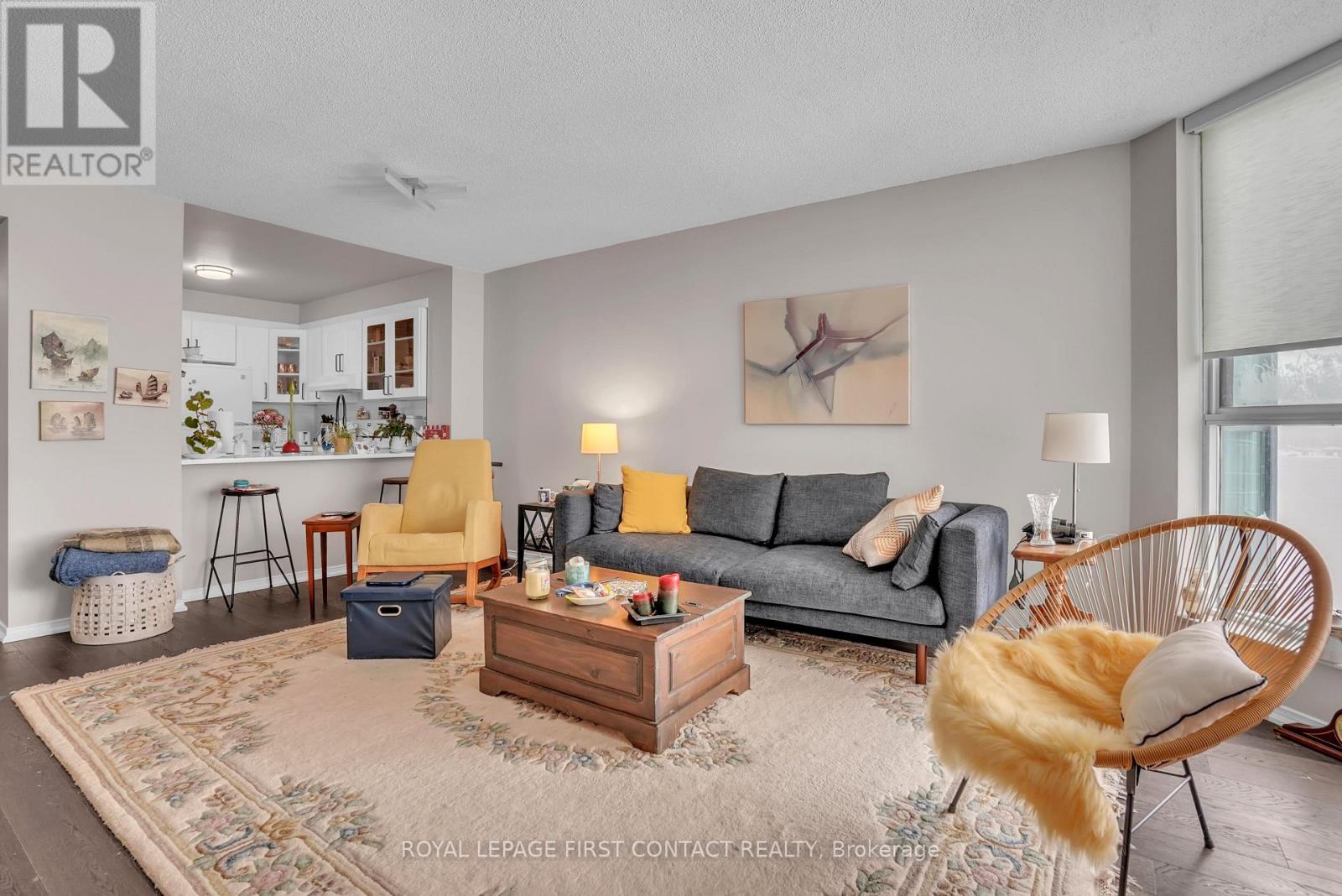 1405 - 150 Dunlop Street E, Barrie (City Centre), Ontario  L4M 6H1 - Photo 8 - S12635624