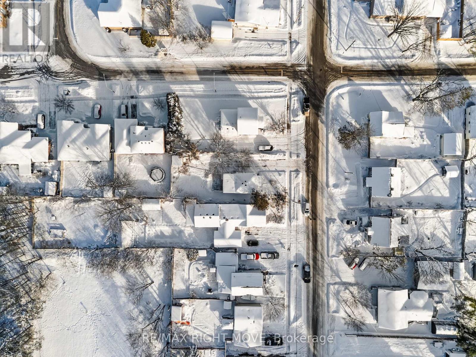 388 Mary Street, Orillia, Ontario  L3V 3G3 - Photo 25 - S12635626