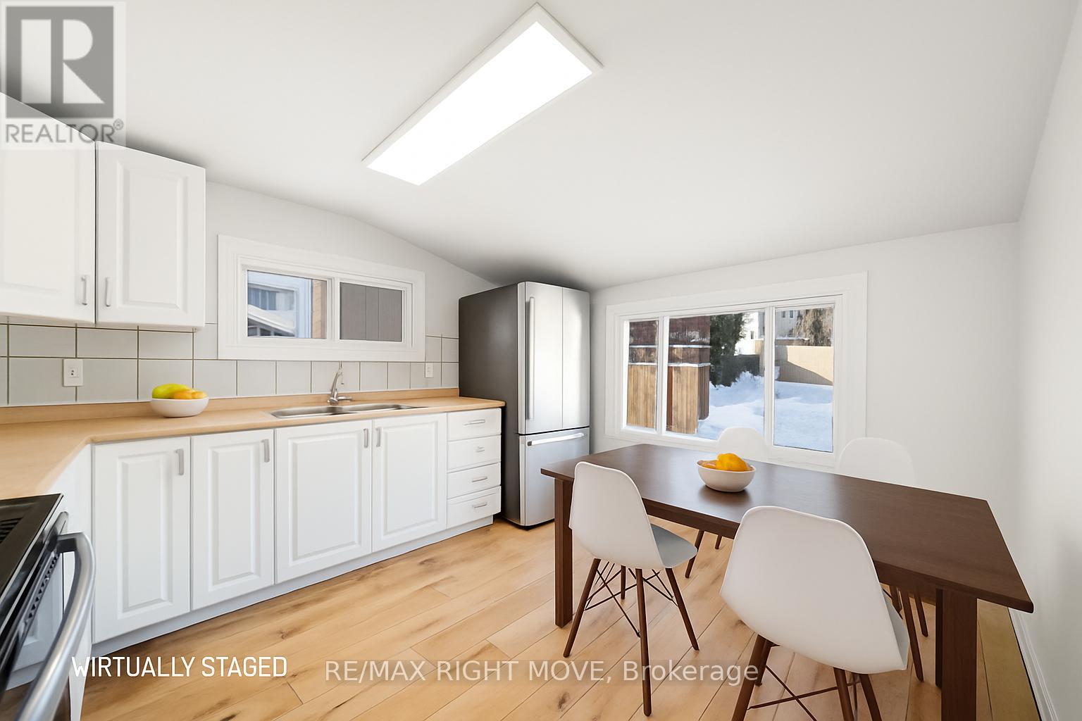 388 Mary Street, Orillia, Ontario  L3V 3G3 - Photo 3 - S12635626