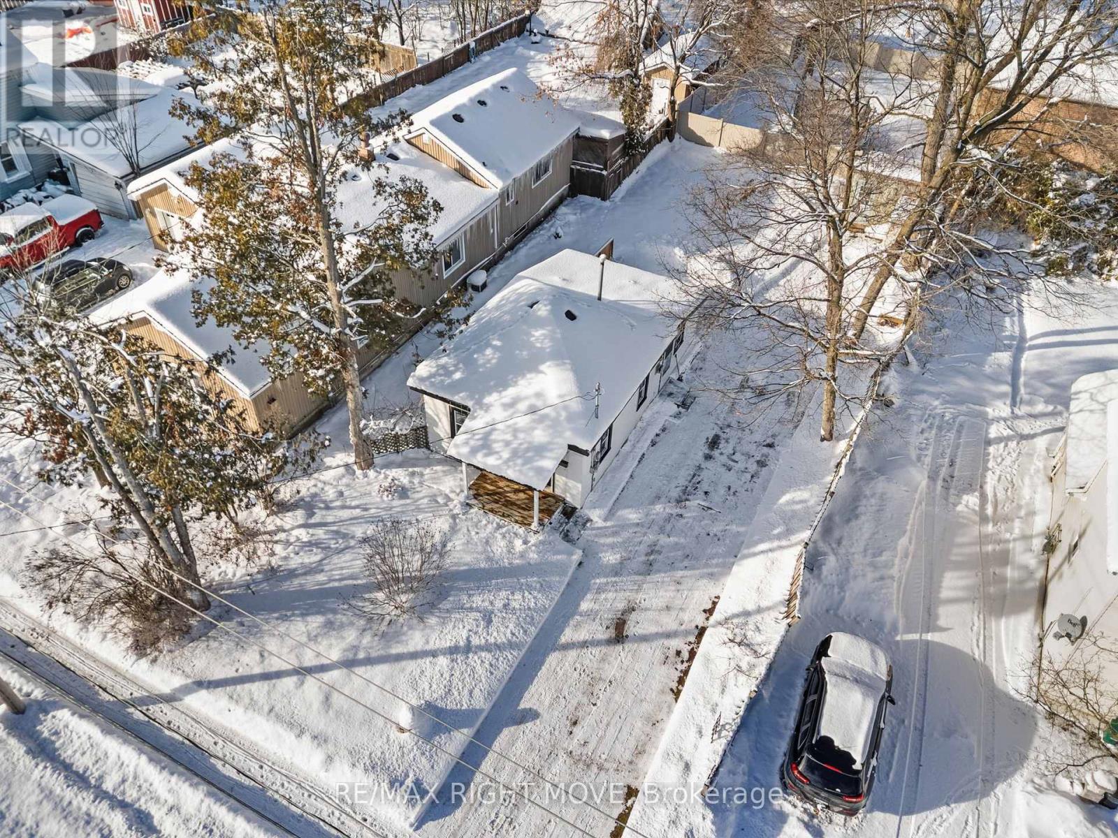 388 Mary Street, Orillia, Ontario  L3V 3G3 - Photo 30 - S12635626