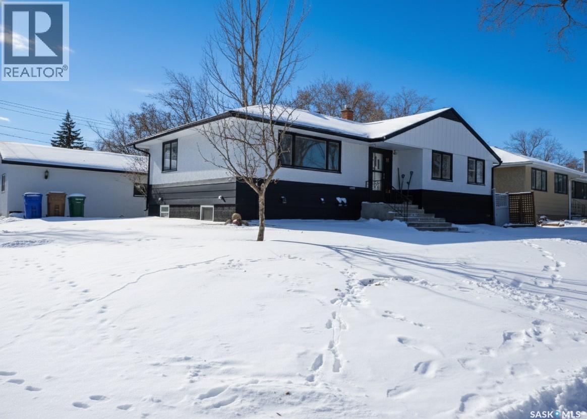 81 Mcnab Crescent, Regina, Saskatchewan  S4S 4B3 - Photo 3 - SK025675