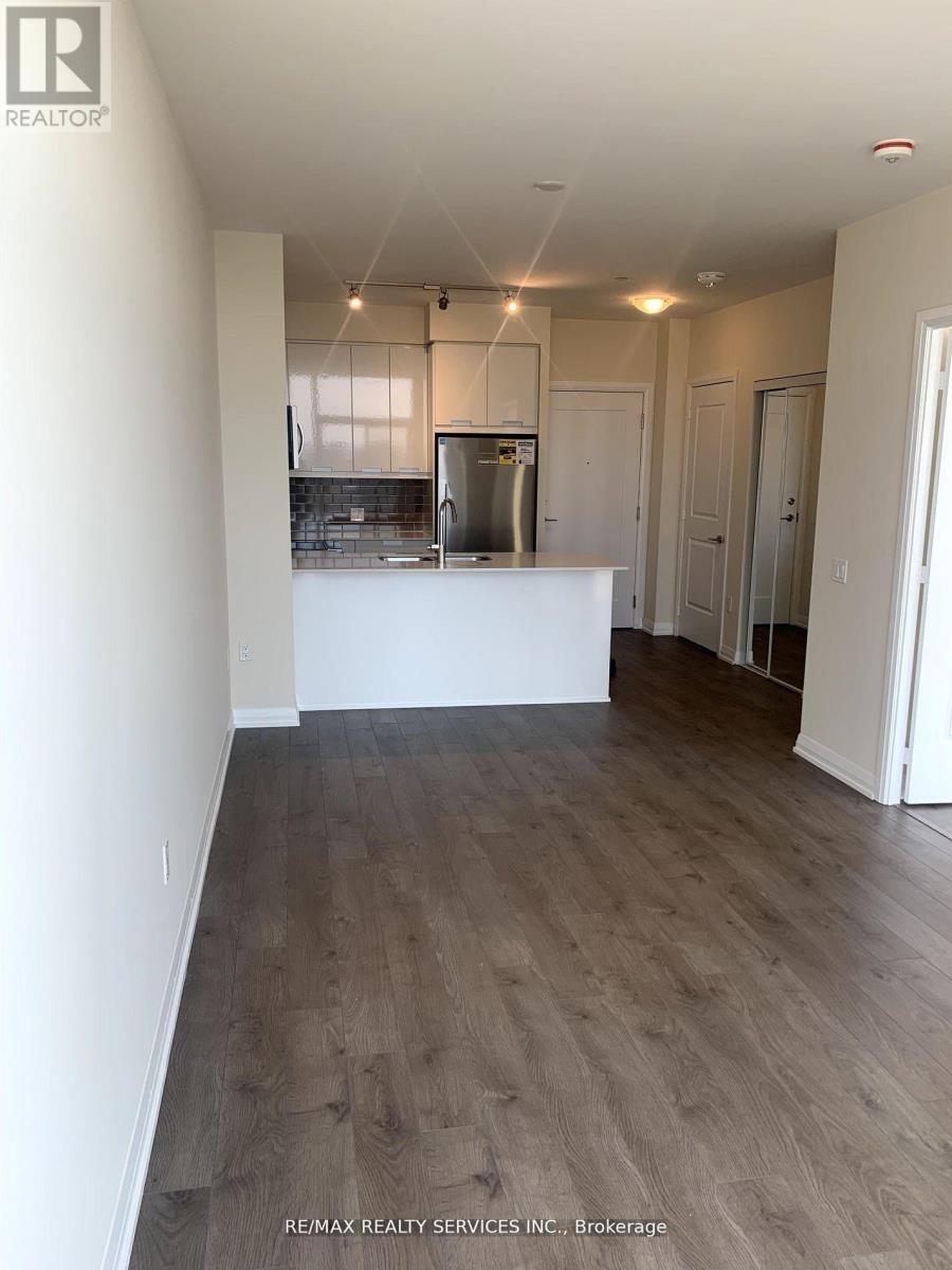 1620 - 35 Watergarden Drive, Mississauga (Hurontario), Ontario  L5R 0G8 - Photo 3 - W12635632