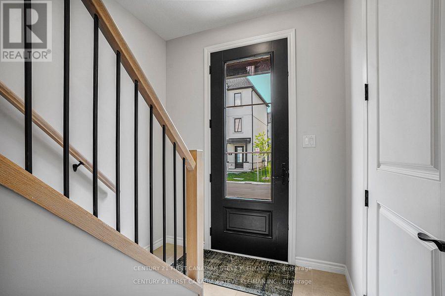 413 Callaway Road, London North, Ontario  N6G 2N1 - Photo 5 - X12635646