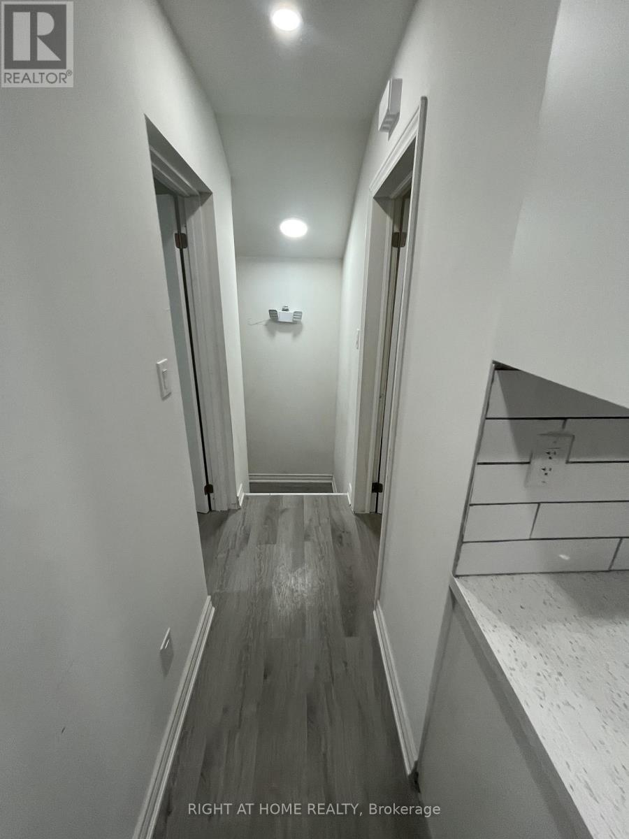 3 - 210 Chatham Street, Brantford, Ontario  N3S 4G8 - Photo 14 - X12635640