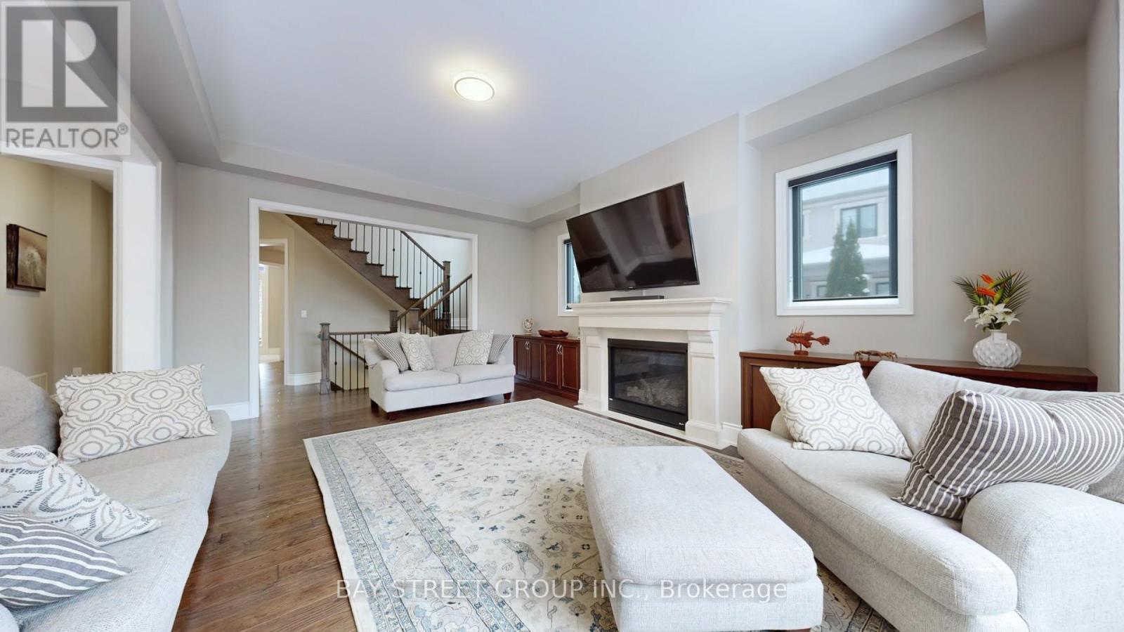 39 Cairns Gate, King, Ontario  L7B 0P5 - Photo 13 - N12627628