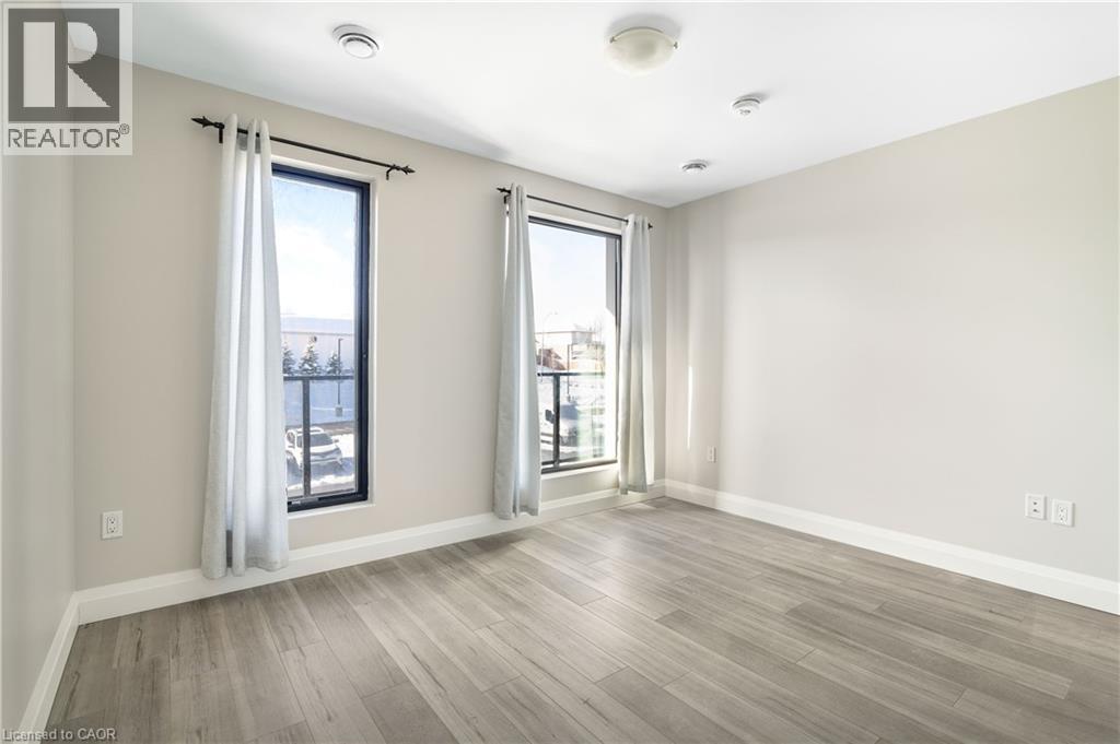 5 Wake Robin Drive Unit# 214, Waterloo, Ontario  N2E 0H6 - Photo 32 - 40793018