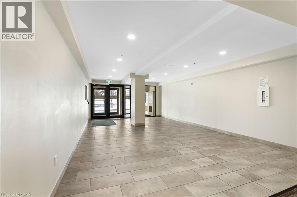 5 Wake Robin Drive Unit# 214, Waterloo, Ontario  N2E 0H6 - Photo 5 - 40793018