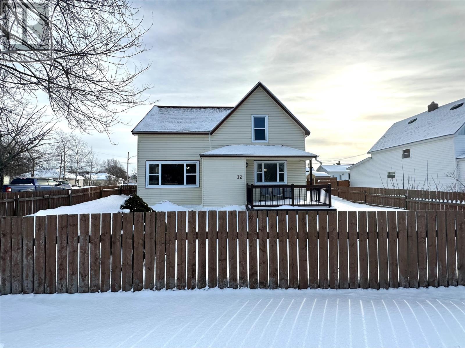 12 Third Avenue, Grand Falls-Windsor, Newfoundland & Labrador