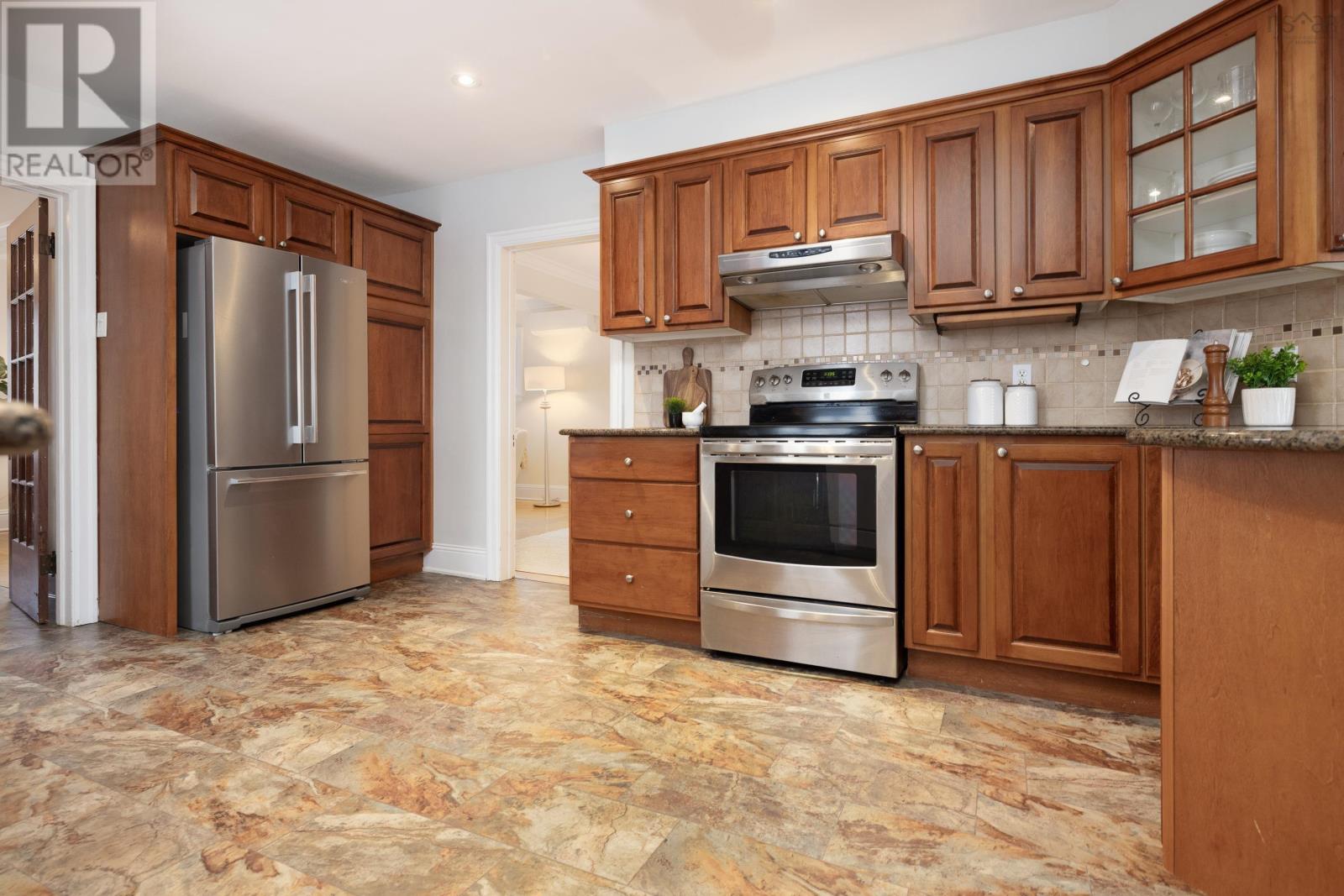 2420 Westmount Street, Halifax, Nova Scotia  B3L 3G6 - Photo 10 - 202529478